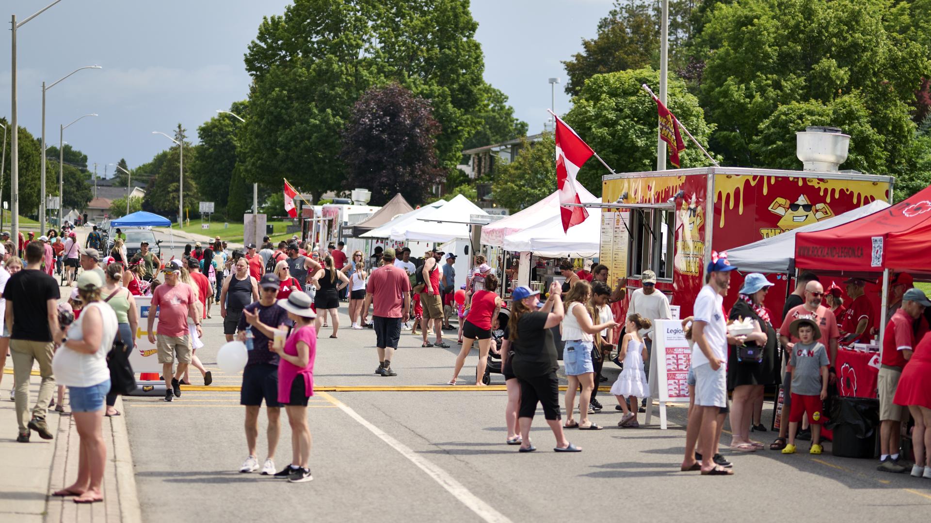 Crow at foodtrucks during Canada Day