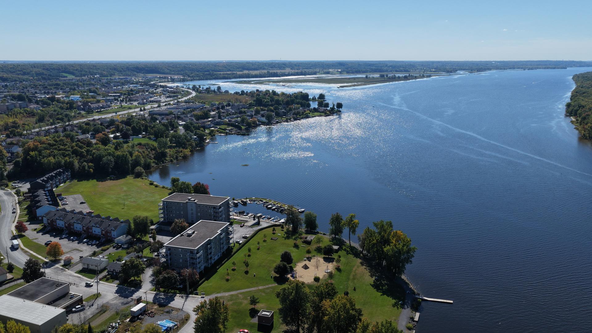 Drone view of the Park du Moulin Park and waterfront